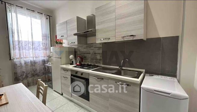 Casa bi/trifamiliare in residenziale in Via del Vescovo 11