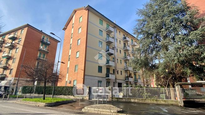 Appartamento in residenziale in Via Bartolomeo Cabella 54