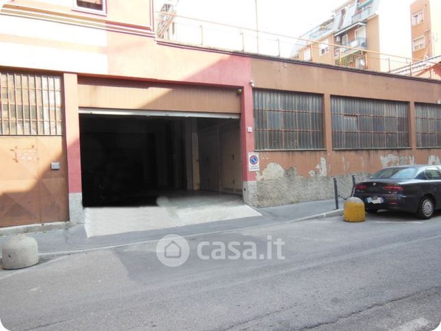 Garage/posto auto in residenziale in Via Palmanova 3