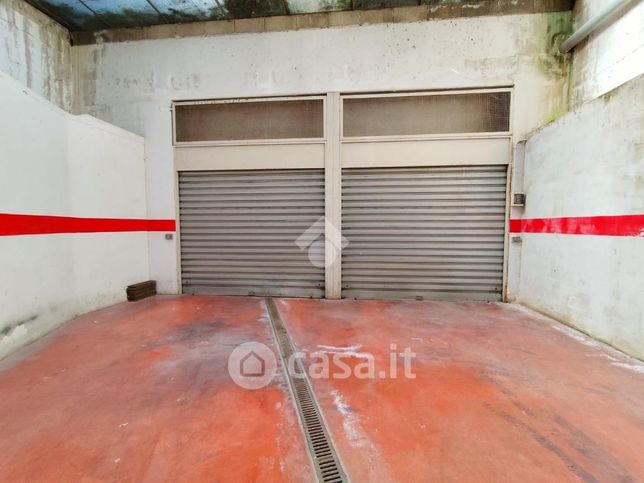 Garage/posto auto in residenziale in Via Iommella Grande 32