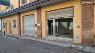 Ufficio in commerciale in Via Olbia 6