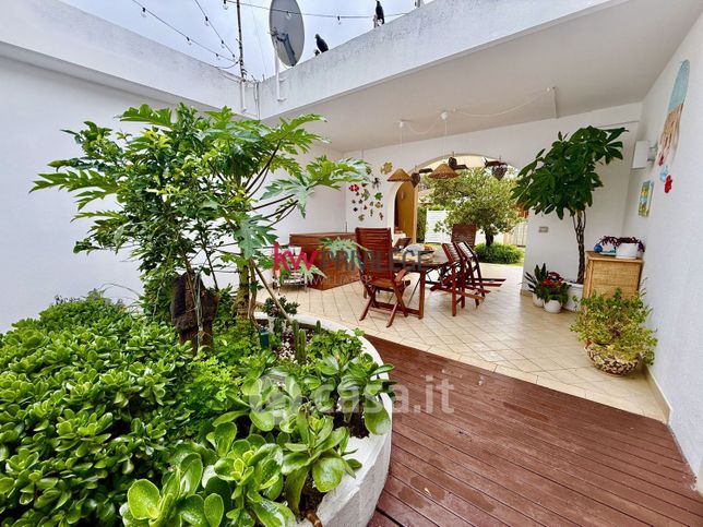Casa indipendente in residenziale in Via Torre Testa 39