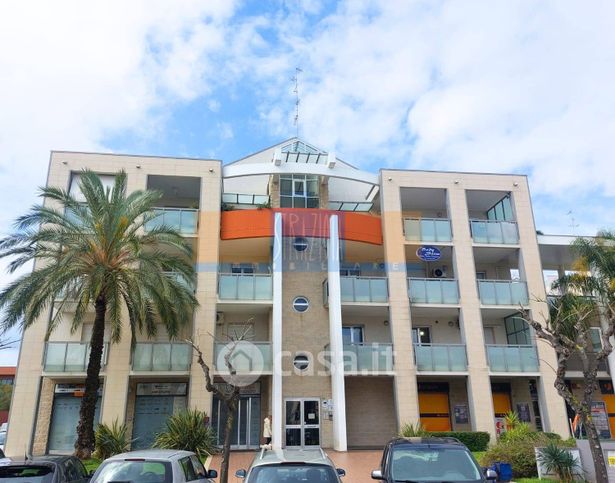 Ufficio in commerciale in Viale della Repubblica