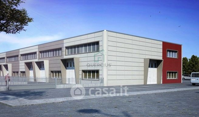 Capannone in commerciale in Via Ponte