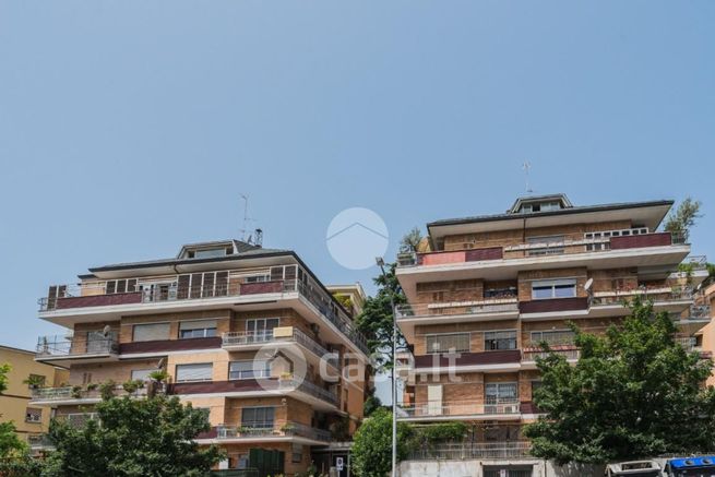 Appartamento in residenziale in Via Fonteiana 148