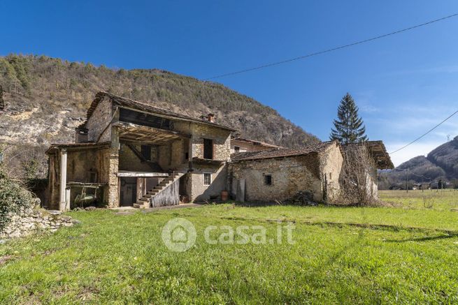 Rustico/casale in residenziale in Strada Provinciale