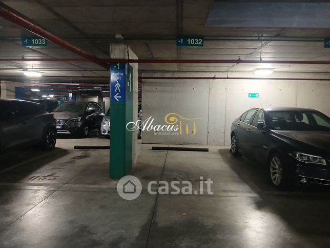 Garage/posto auto in residenziale in 