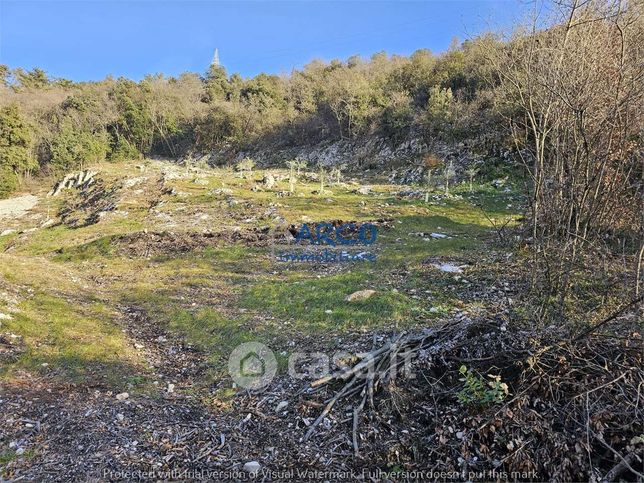 Terreno agricolo in commerciale in