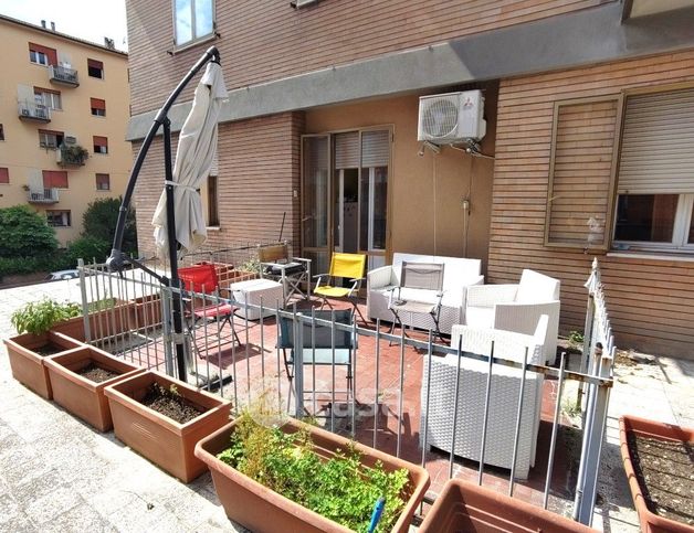 Appartamento in residenziale in Via Ermanno Galeotti 15