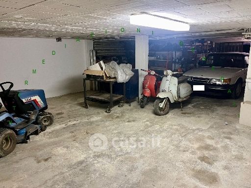 Garage/posto auto in residenziale in 