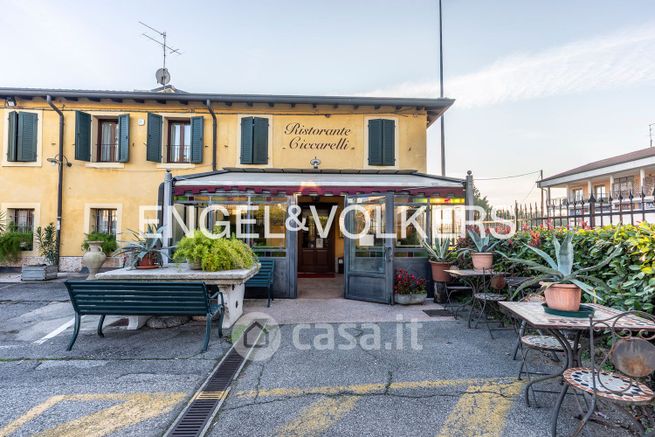 Casa indipendente in residenziale in Via Mantovana