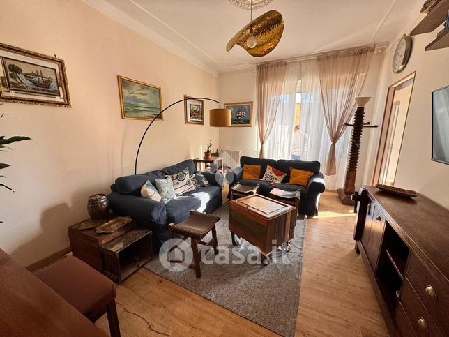 Appartamento in residenziale in Via Mario Tosa 29