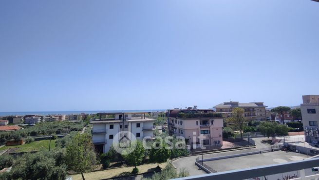 Appartamento in residenziale in Via Olivastro Spaventola 16