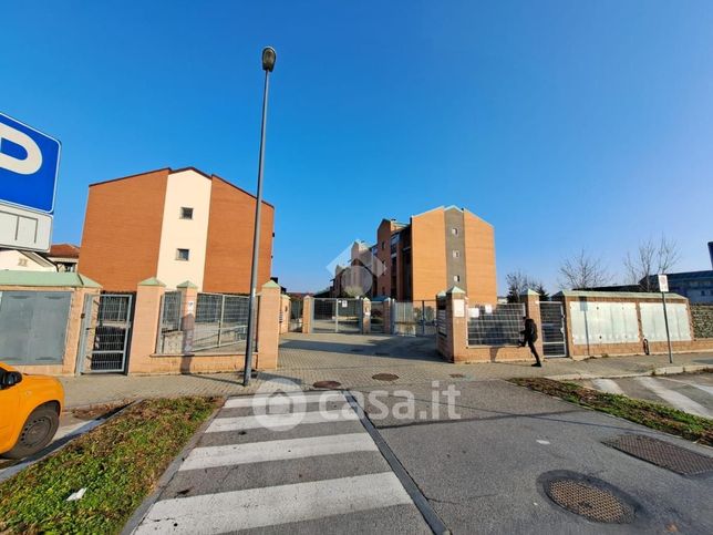 Garage/posto auto in residenziale in Via Antonio Cotta 62