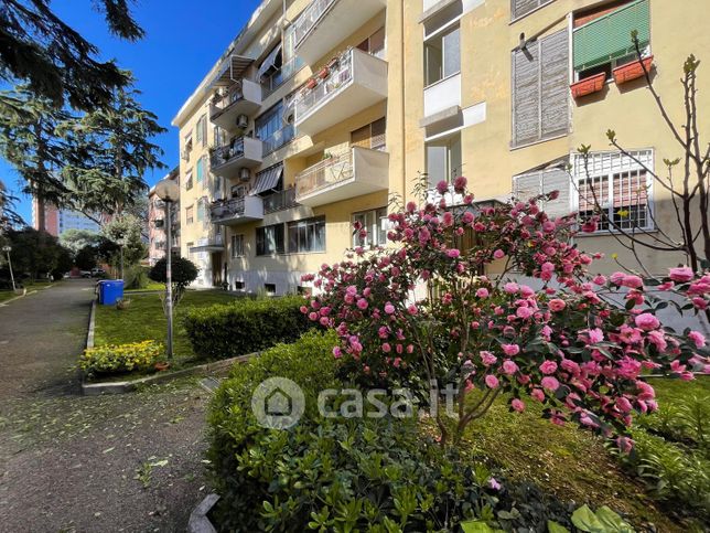 Attico/mansarda in residenziale in Viale dell'Esercito 15