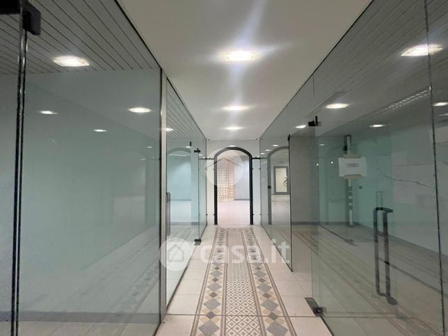 Ufficio in commerciale in Via Molini 45