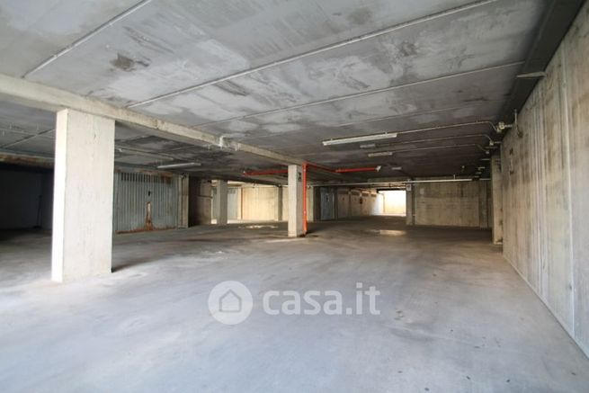 Garage/posto auto in residenziale in Via Campazza