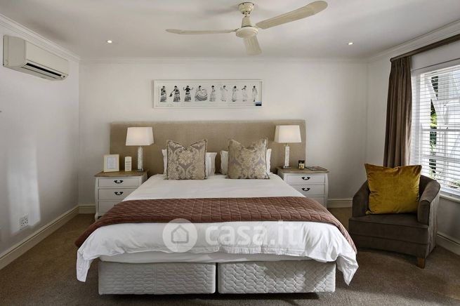 Appartamento in residenziale in Via Crocifissa di Rosa