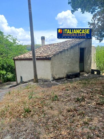 Rustico/casale in residenziale in Contrada San Vincenzo 1