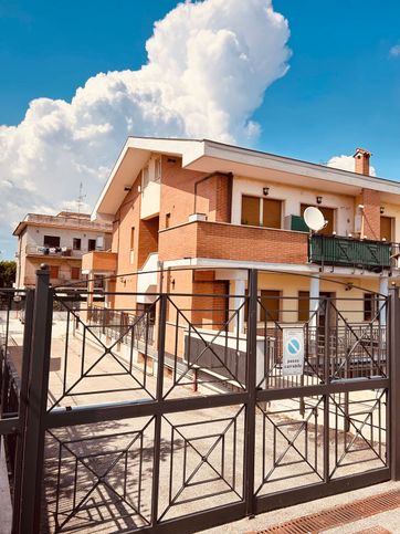 Appartamento in residenziale in Via Pietro Baragiola