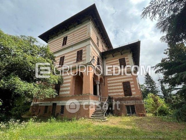 Villa in residenziale in Strada Villalvernia