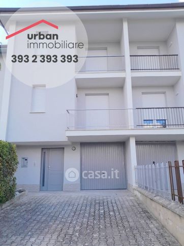 Villetta a schiera in residenziale in Via Acciano