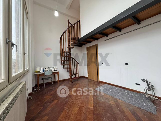 Appartamento in residenziale in Via Rivarolo 45