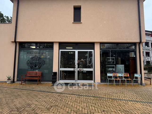Ufficio in commerciale in Via A. da Lonato 8