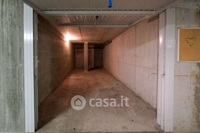 Box/posto auto in residenziale in Via Wolfgang Amadeus Mozart