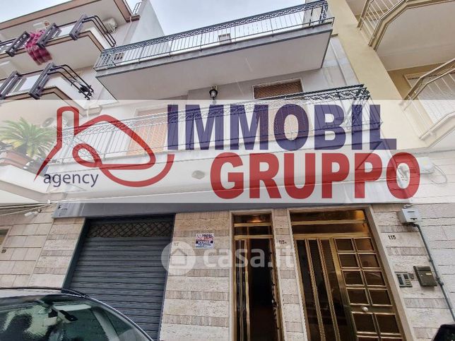 Casa indipendente in residenziale in Via Calatafimi