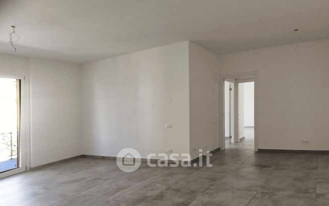 Appartamento in residenziale in Via Giovanni Vittorio Englen 25