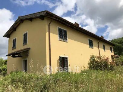 Casa indipendente in residenziale in Via Montecarelli 53
