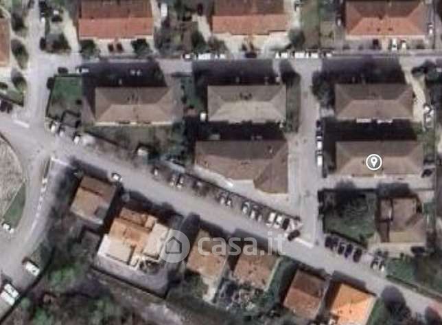 Box/posto auto in residenziale in Via XXV Aprile