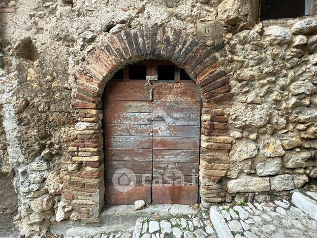 Garage/posto auto in residenziale in Via Mazzini