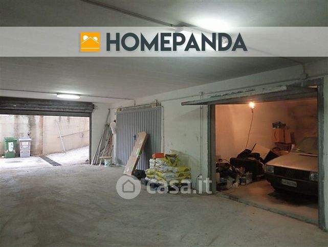 Garage/posto auto in residenziale in Via Lombardia