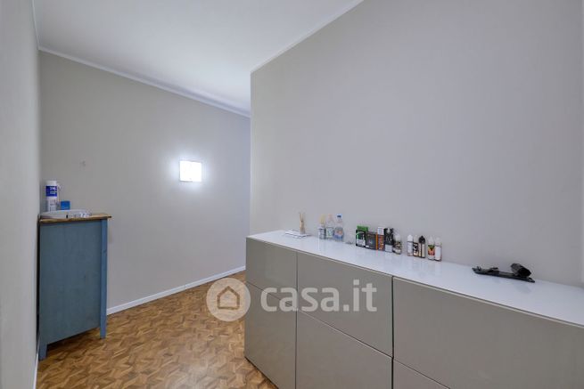 Appartamento in residenziale in Via Commerciale 101