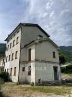 Villetta a schiera in residenziale in Via Passo di Buole