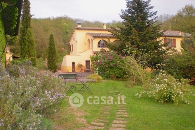 Rustico/casale in residenziale in Via dei Goti 22