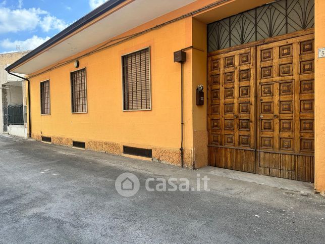 Casa indipendente in residenziale in Via Ezio Vanoni 55