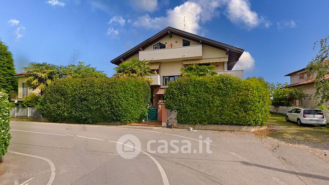 Appartamento in residenziale in Via Radice