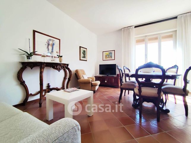 Appartamento in residenziale in Via Croce del Sud