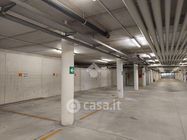 Box/posto auto in residenziale in Viale Trento