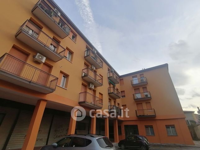 Appartamento in residenziale in Via Alfonso Lombardi 41