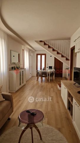 Casa indipendente in residenziale in Via Nicola Ricciotti 38