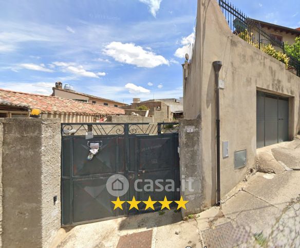 Appartamento in residenziale in Via Carlo Alberto