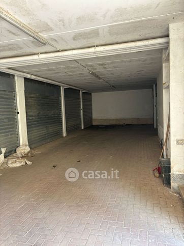 Box/posto auto in residenziale in Via Spadola