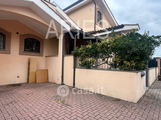 Villetta a schiera in residenziale in Via Rinaldo Arnaldi 21