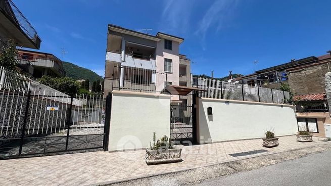 Appartamento in residenziale in Via D. Cirillo 62