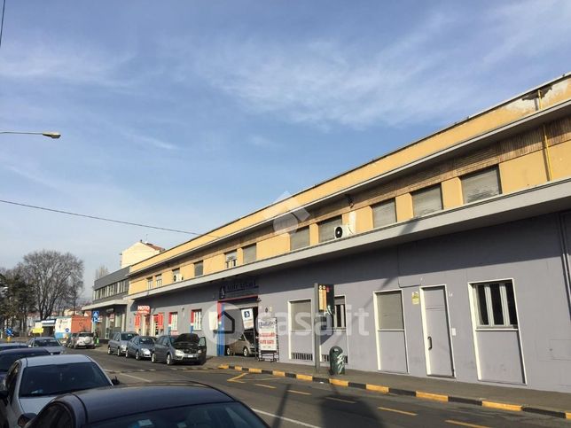 Ufficio in commerciale in Via Monginevro 280