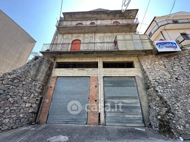 Casa indipendente in residenziale in Via Cavour